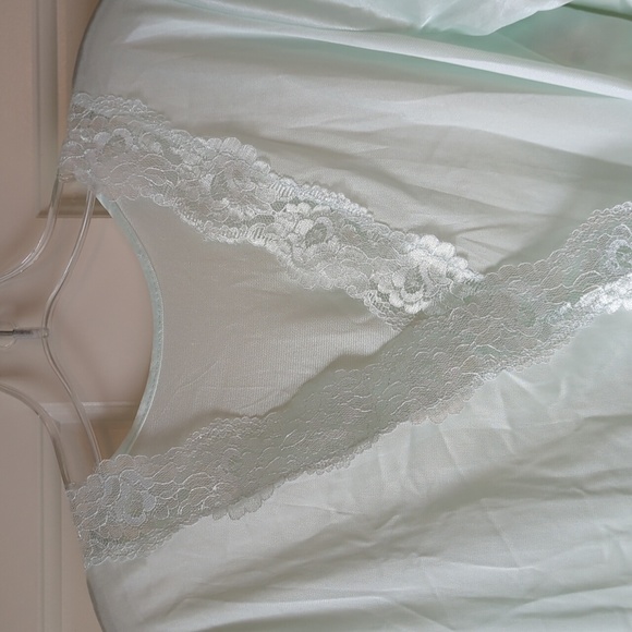 Vintage Short Robe - Picture 2 of 7